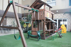 Children’s play area – outdoor - Shaw Residenza Suites (Mandaluyong)