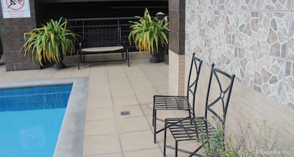 Shaw Residenza Suites