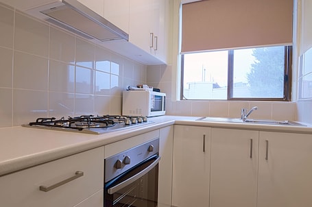 Fridge, coffee/tea maker, electric kettle