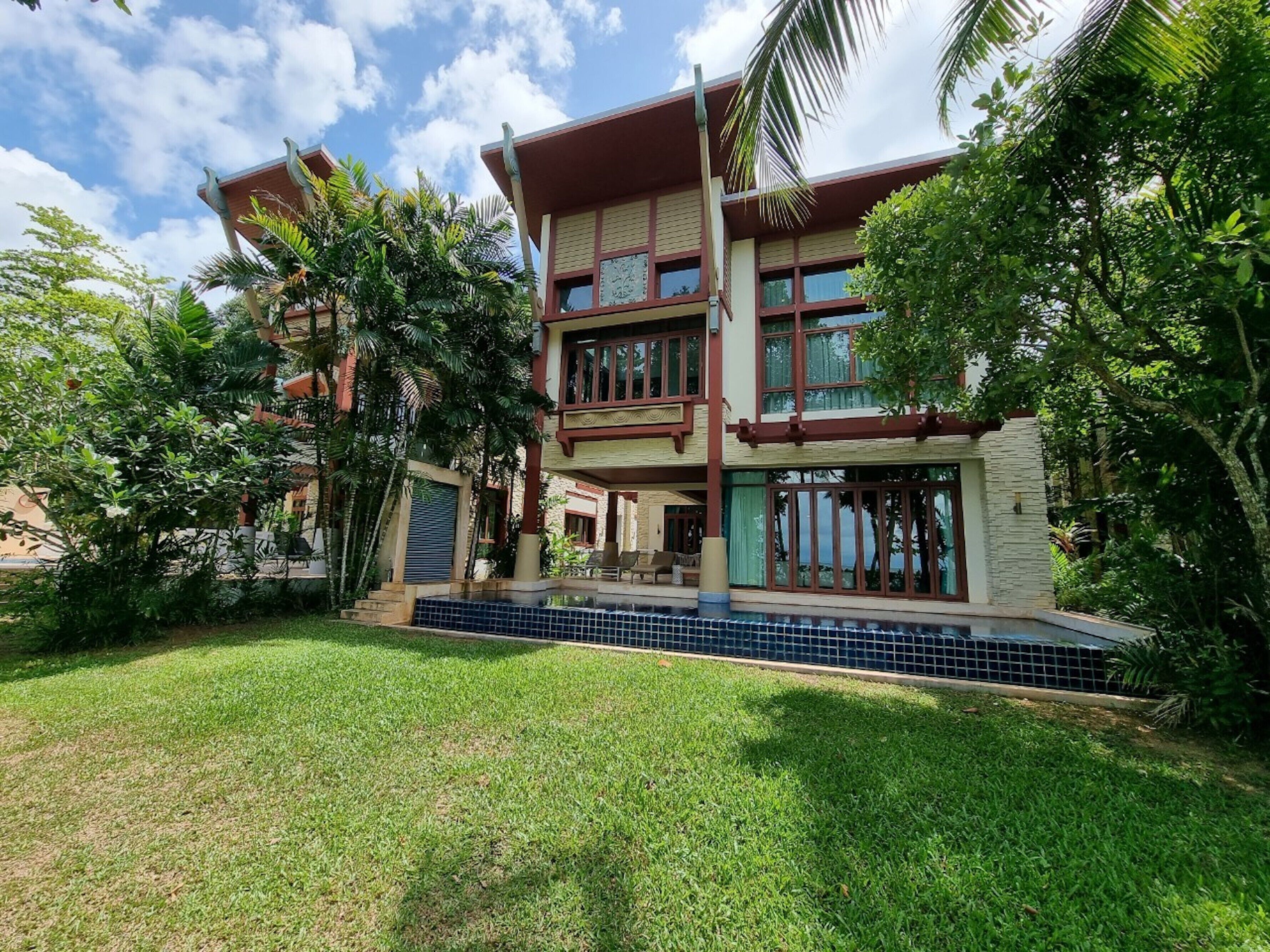 Fachada de la propiedad