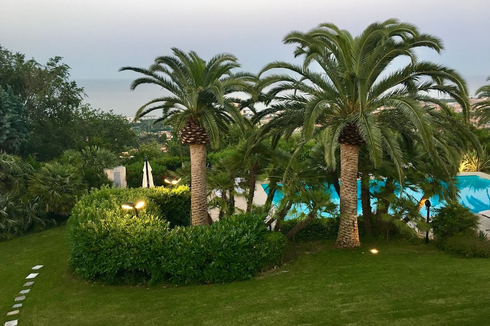 Villa Capodarco B&B