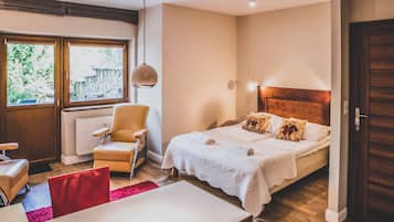Apartment (Skocznia 3 ground floor) | Individually decorated, individually furnished, free WiFi