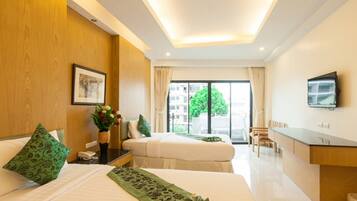 Phòng Deluxe | Két bảo mật tại phòng, màn/rèm cản sáng