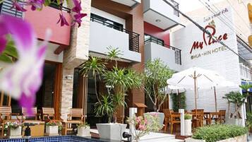 Mặt tiền nơi lưu trú