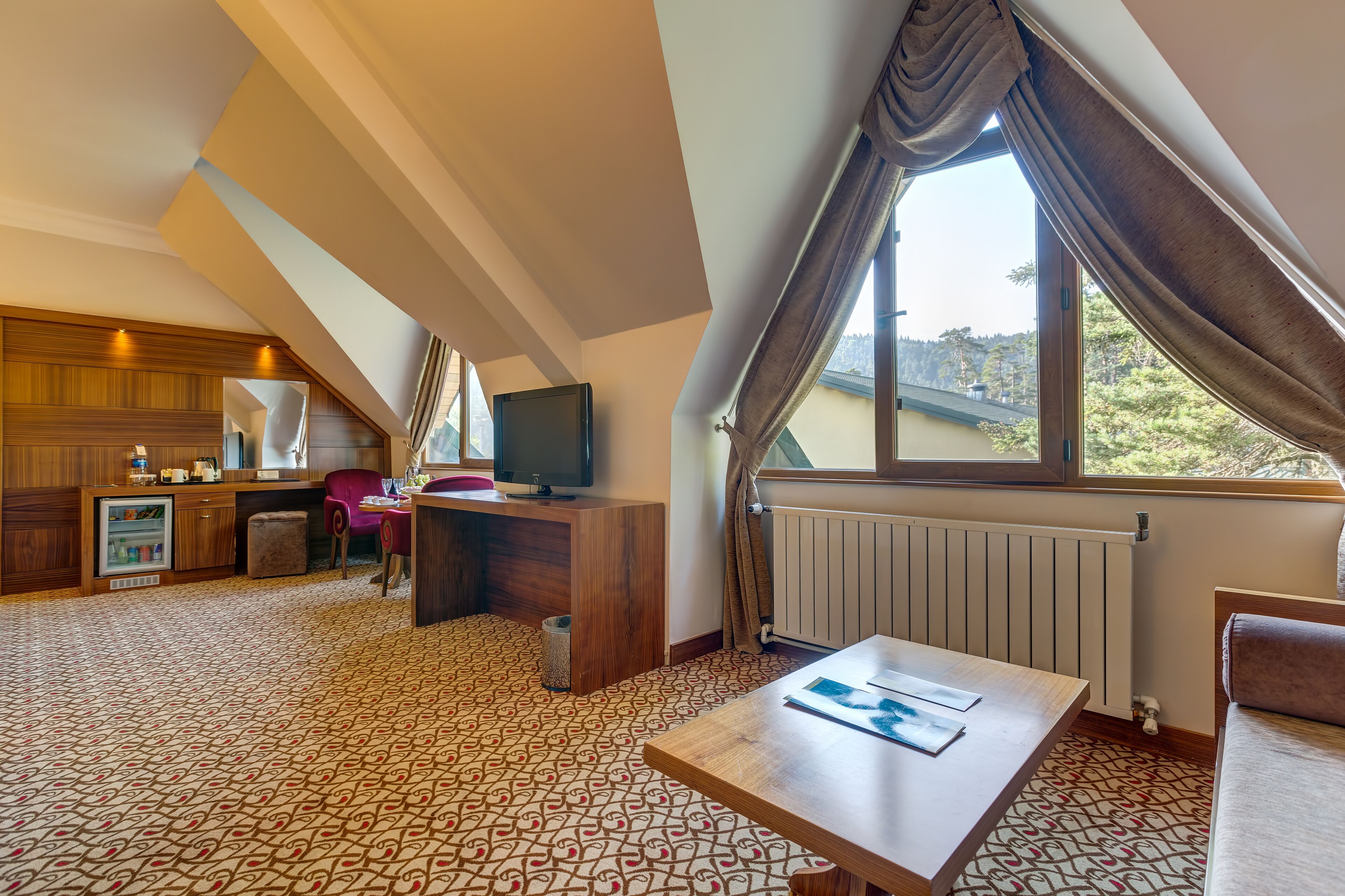 deluxe room, 1 queen bed, mountainside | view from room