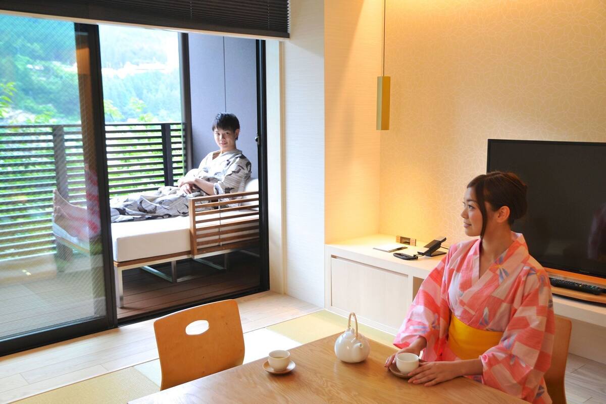 In-room safe, blackout drapes, bed sheets