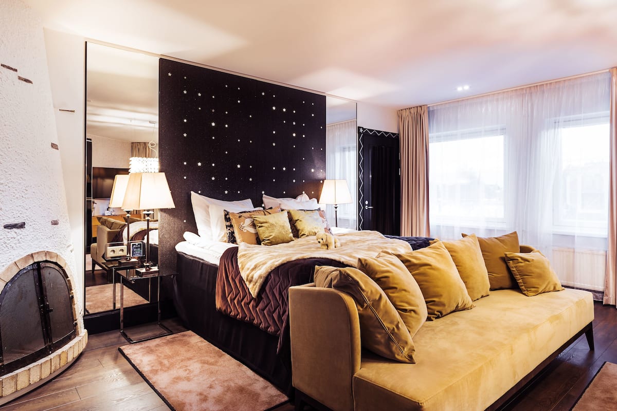 Suite | City view