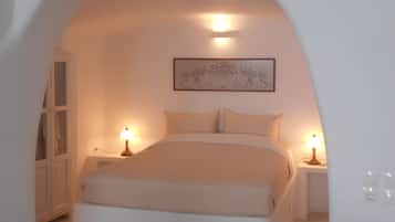 Casa tradicional, banheira de hidromassagem (Cave, Cavana) | Cofres nos quartos, quartos à prova de som