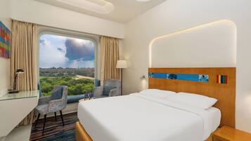 Standard Room | In-room safe, desk, laptop workspace, soundproofing