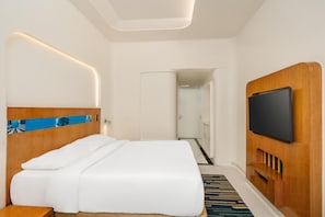 In-room safe, desk, laptop workspace, soundproofing - Park Inn by Radisson New Delhi IP Extension (New Delhi)