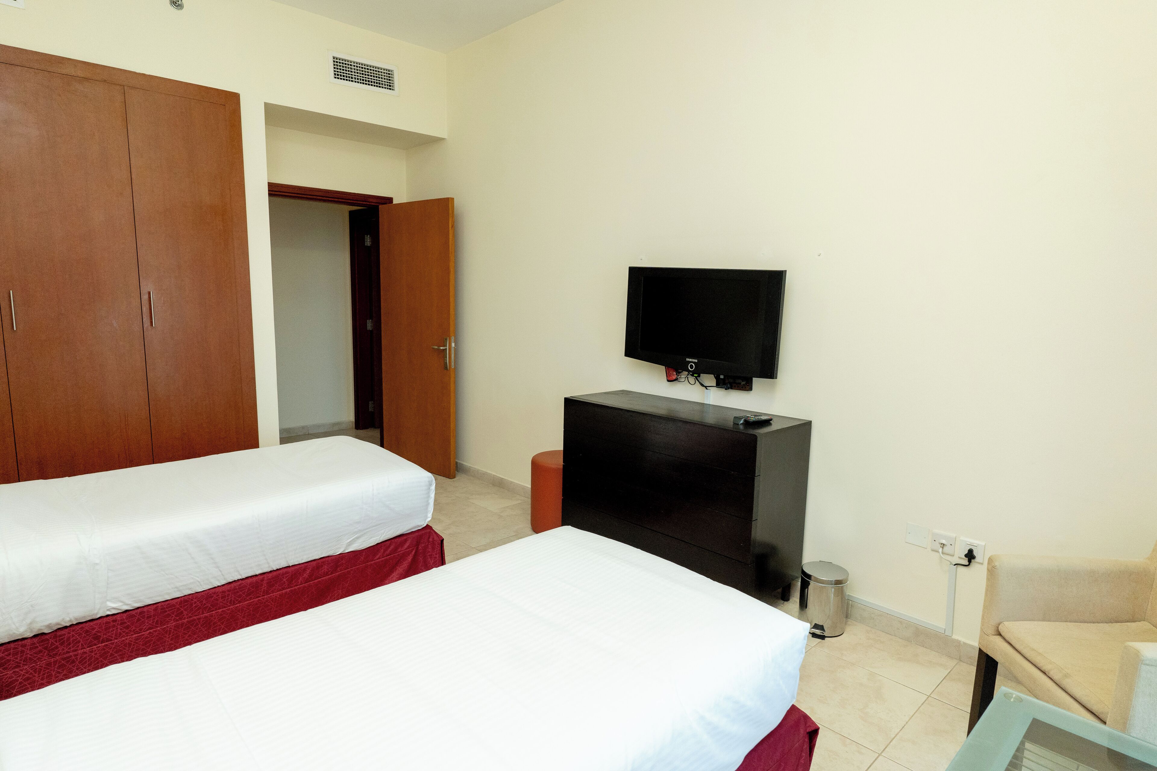 Photo - Al Raya Hotel Apartments