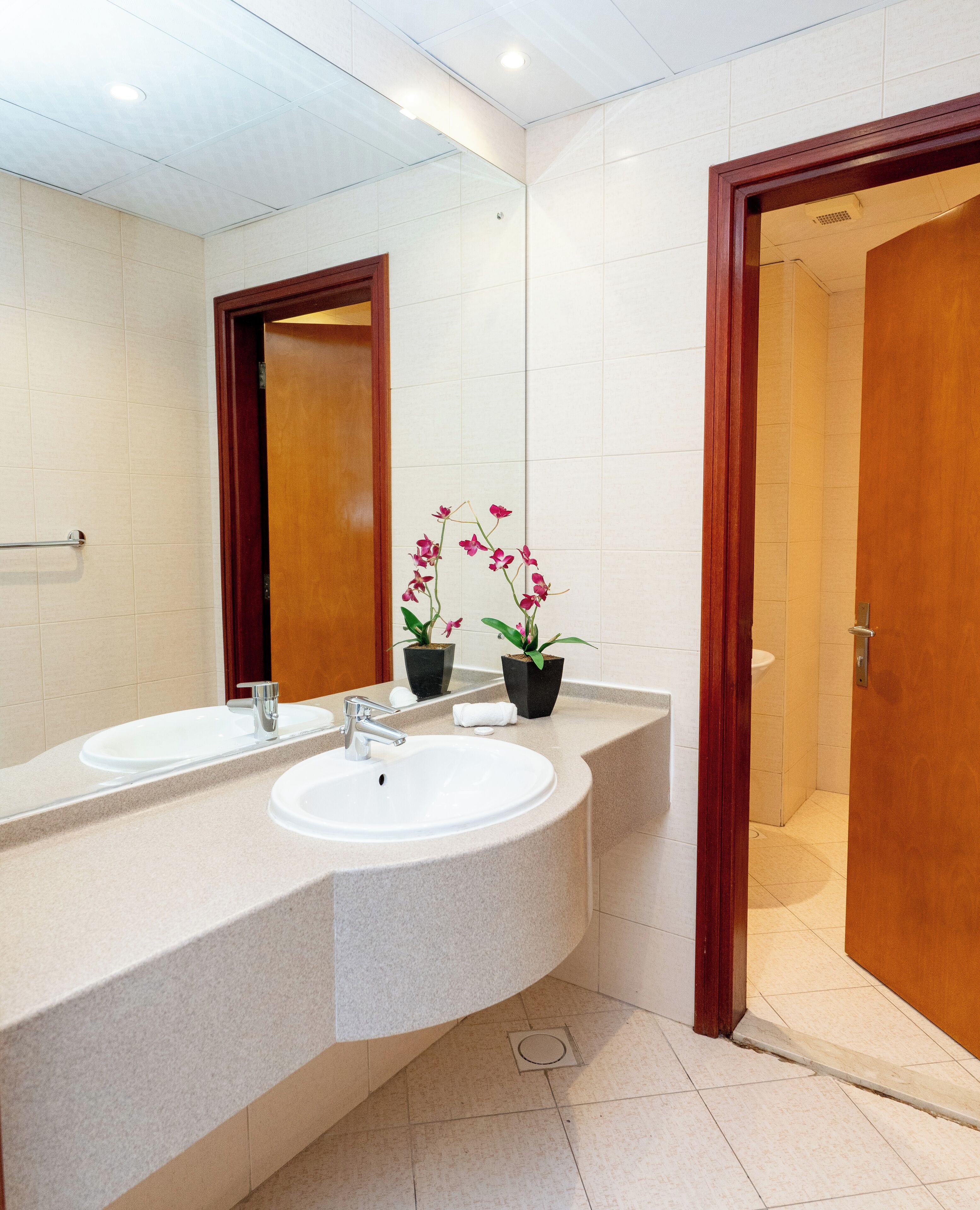 Photo - Al Raya Hotel Apartments