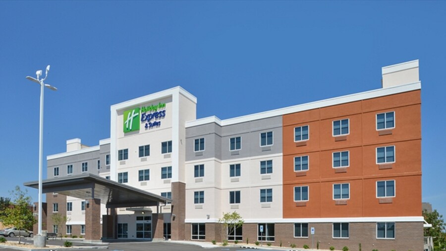Holiday Inn Express & Suites Lexington Midtown - I-75 by IHG