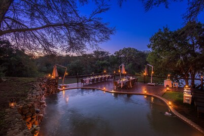 Thornybush Waterside Lodge
