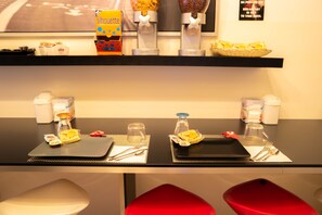 Frokost (EUR 5 per person)