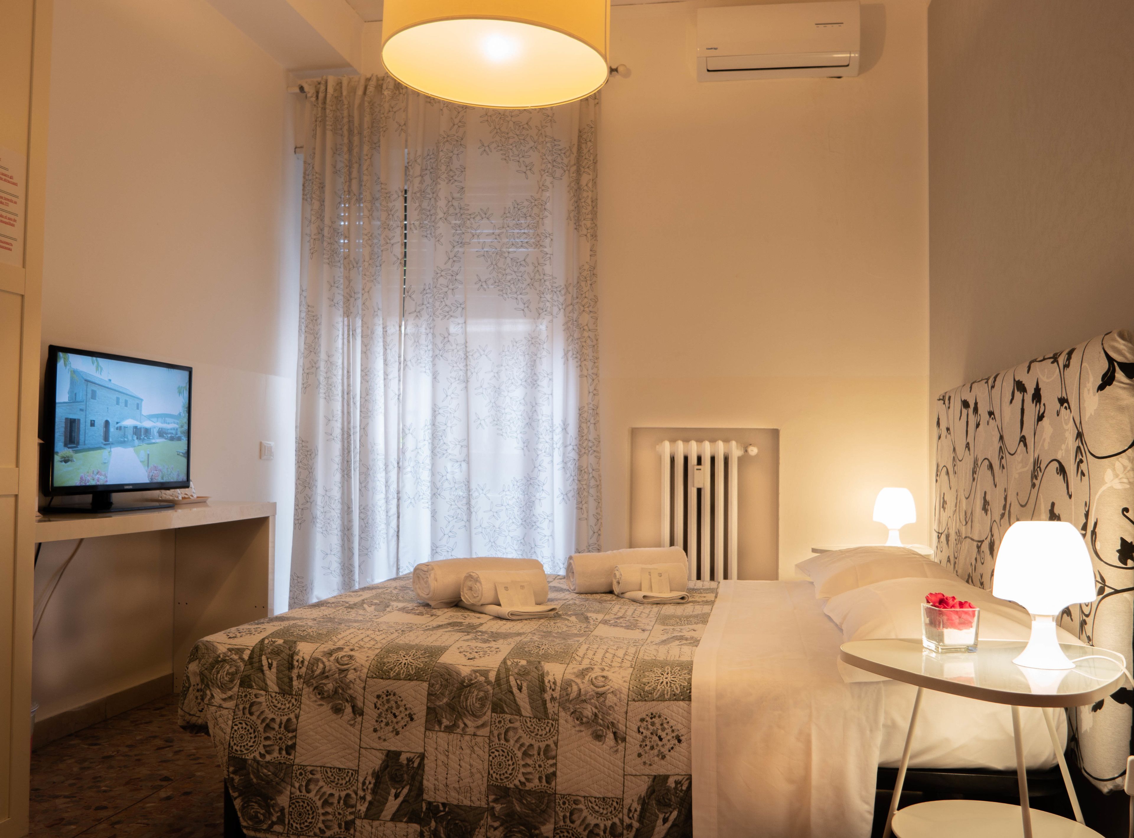 Photo - Forever rooms