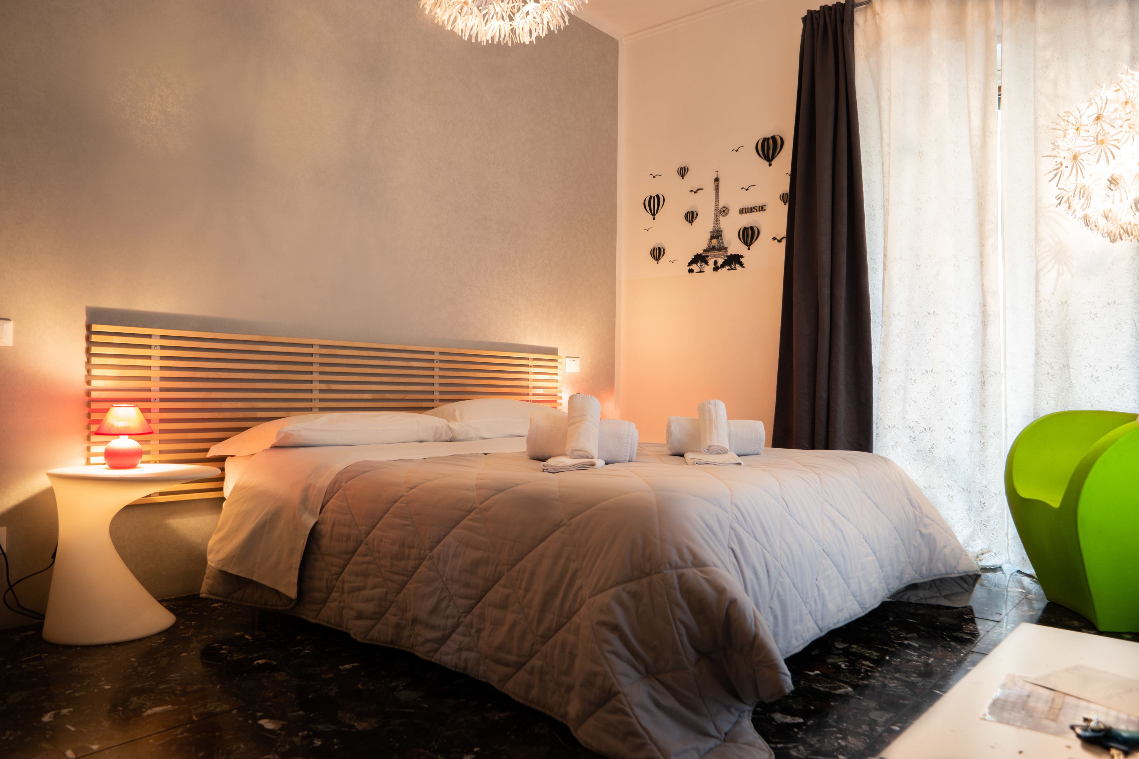 Photo - Forever rooms