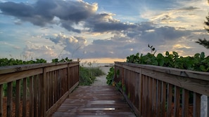 Beach nearby, beach cabanas, sun-loungers, beach umbrellas