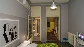 Double Room | Iron/ironing board, rollaway beds, free WiFi