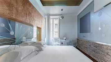 Suite Junior, 1 letto king, vasca da bagno, vista città | 1 camera, lenzuola Frette, biancheria da letto di alta qualità, minibar