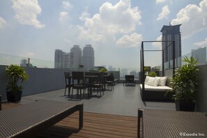 ที่อาบแดด