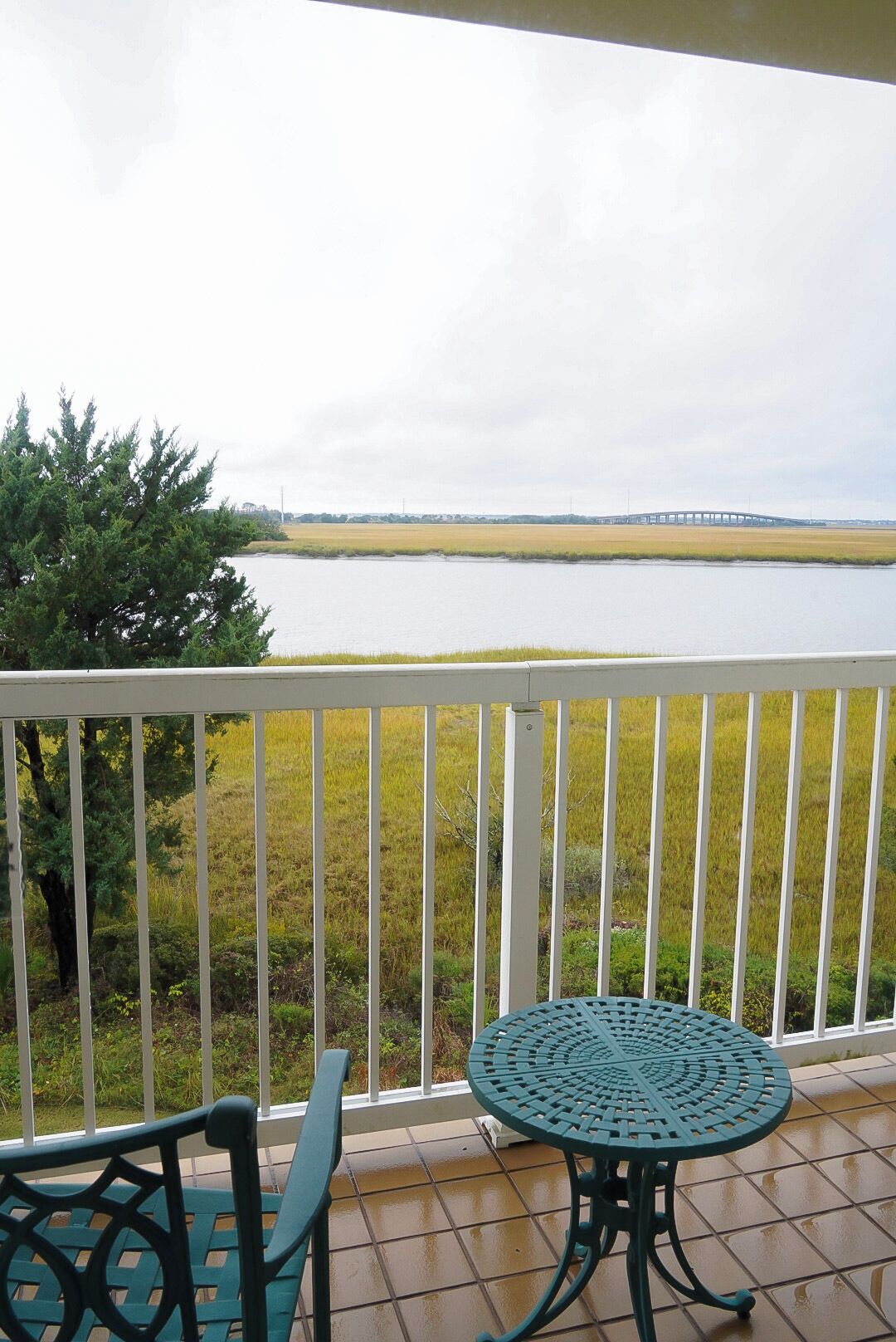Standard Room, 1 King Bed with Sofa bed | Water view