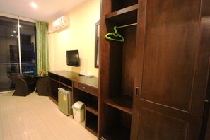Room amenity - Toto Residence (Krabi)