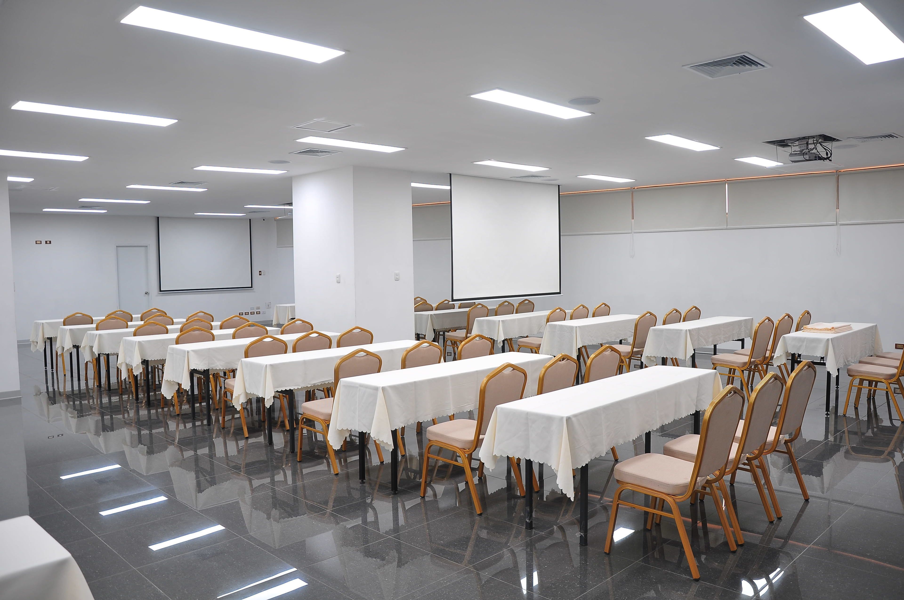 Photo - Kingdom Hotel