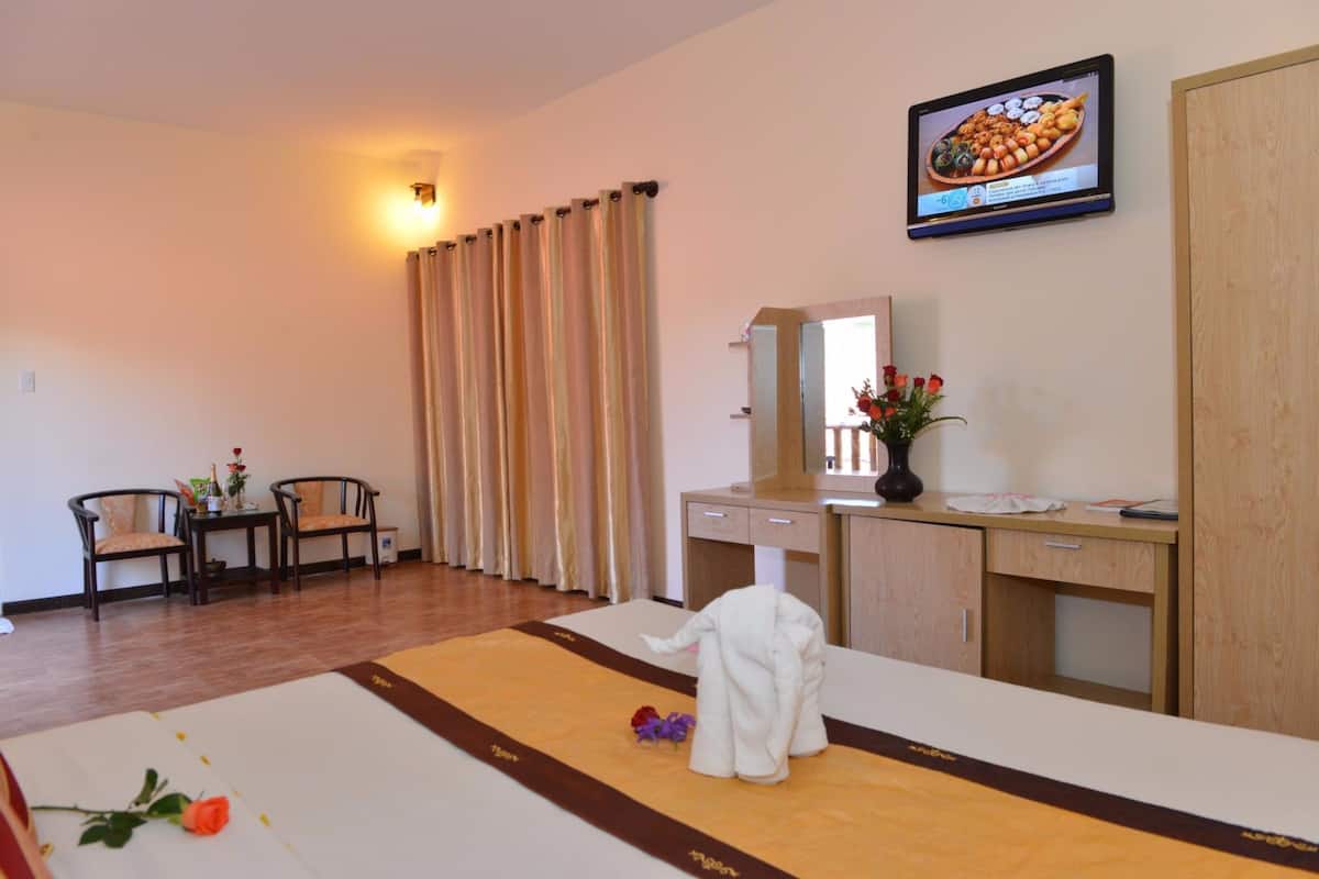 Phòng đôi hoặc 2 giường đơn Deluxe, quang cảnh vườn | Minibar, két bảo mật tại phòng, bàn