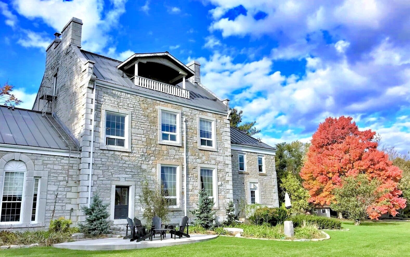 Fachada de la propiedad