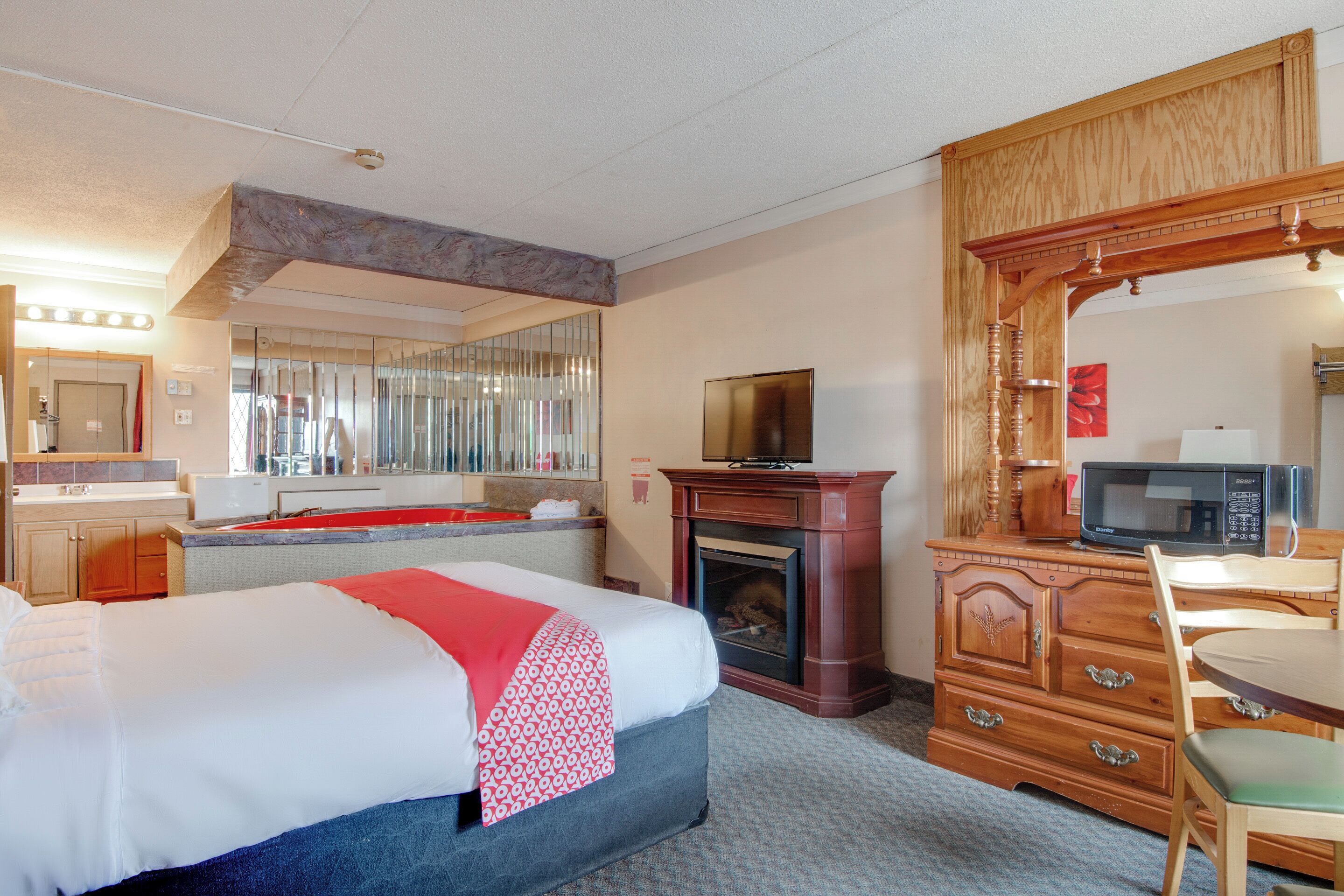 Falls Inn Near Casino Niagara By OYO