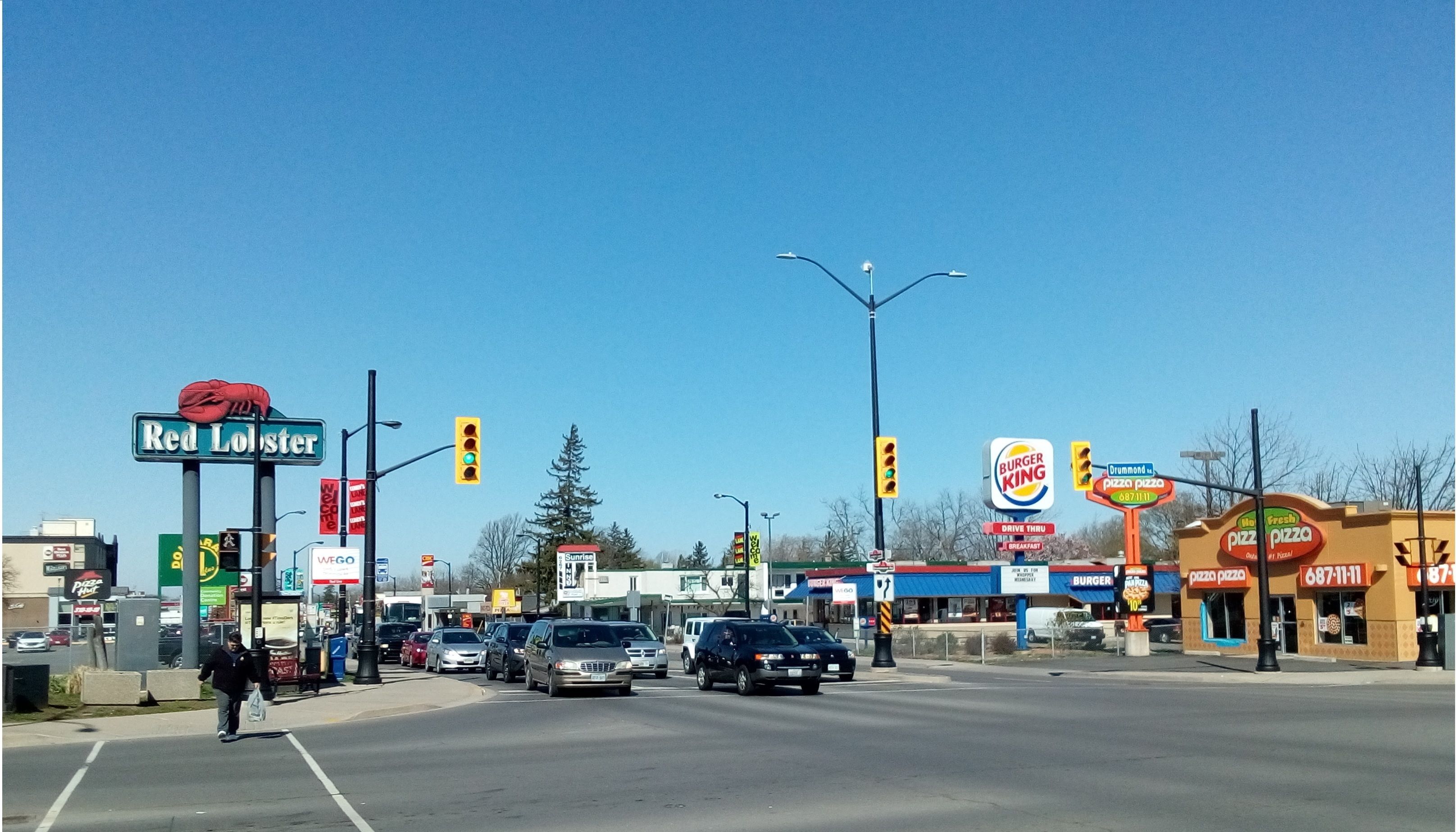 Photo - 6267 Persepolis Inn