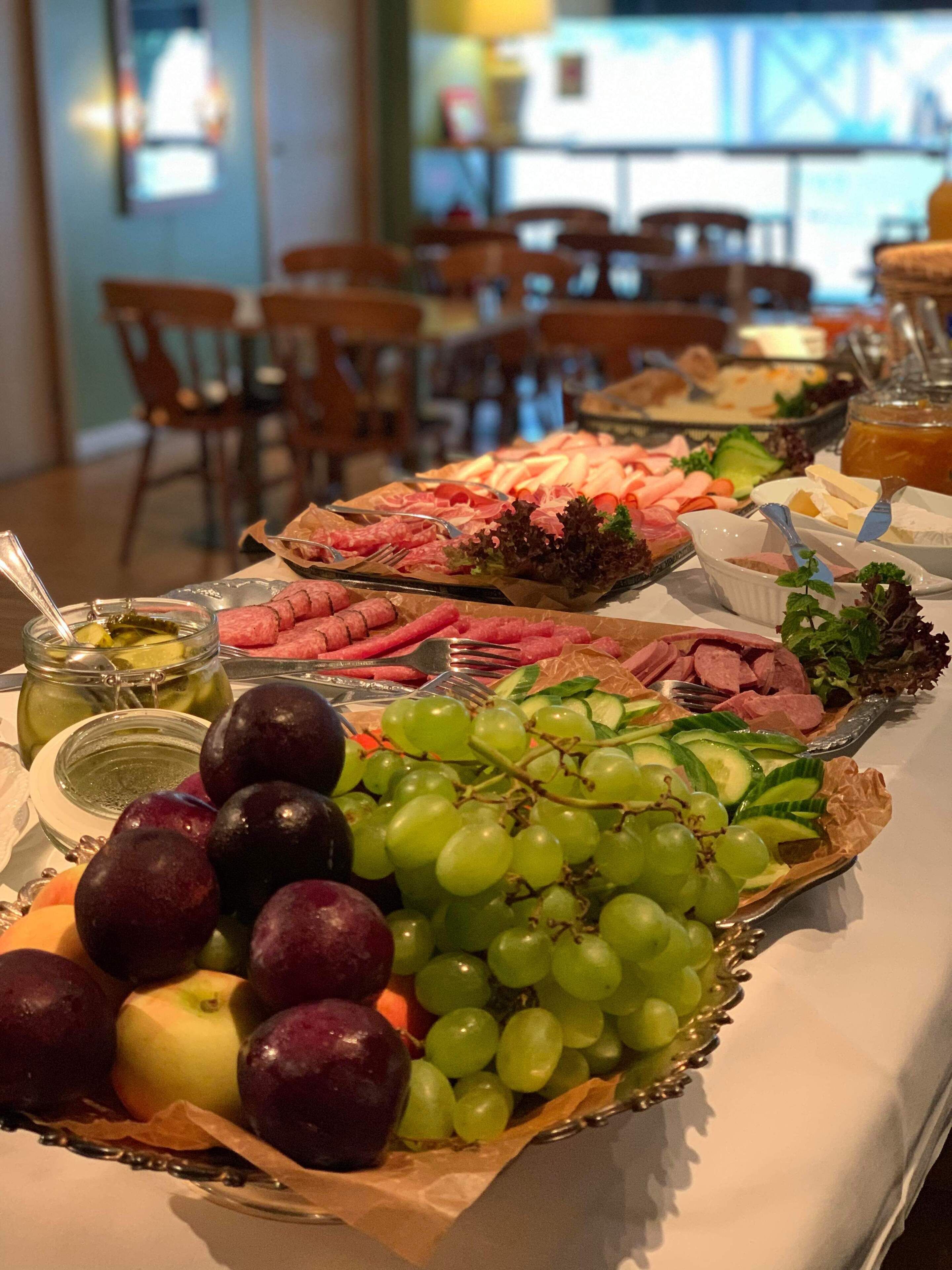 free daily continental breakfast