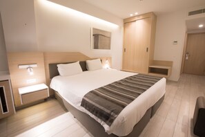 Double or Twin Room (Inland View) | Minibar, in-room safe, desk, laptop workspace - Evalena Beach Hotel (Paralimni)
