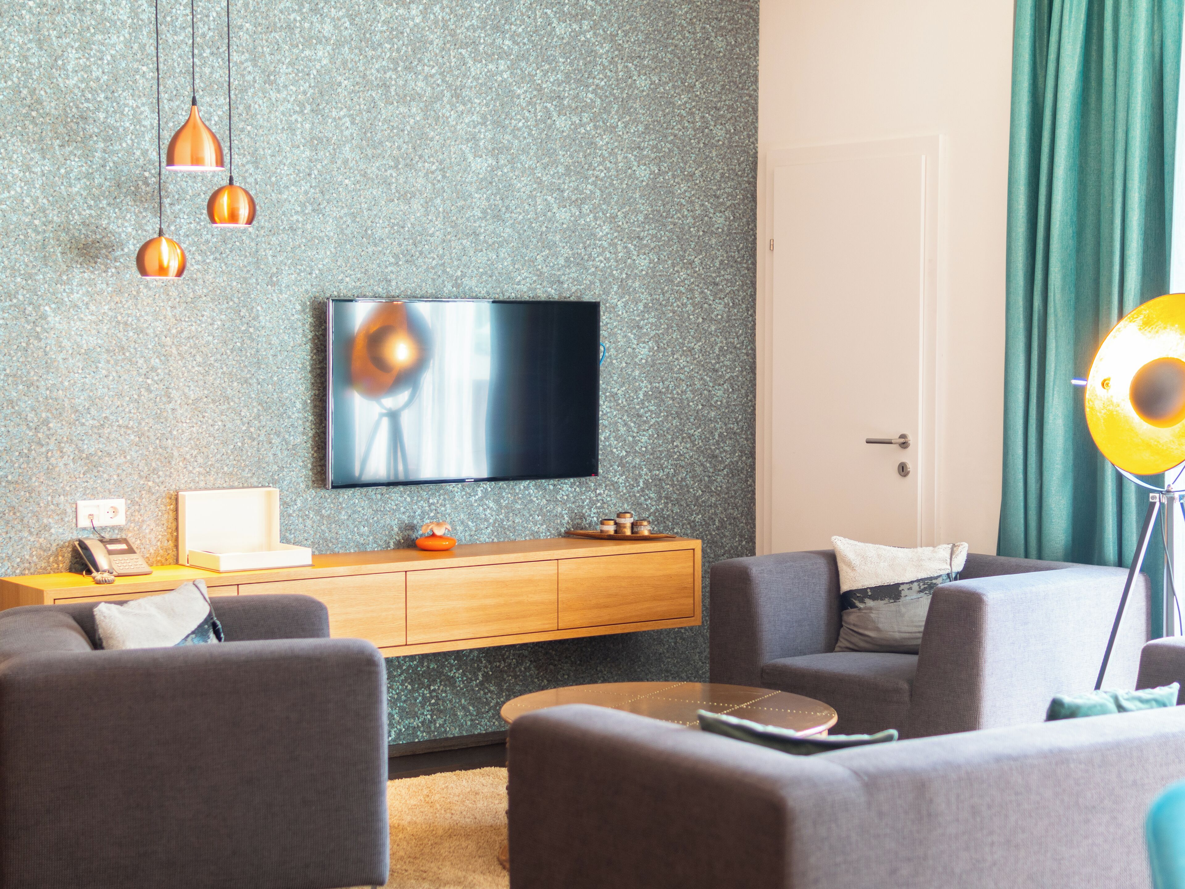 signature suite, 2 bedrooms, sauna, ground floor (ground floor dl) | 2 bedrooms, hypo-allergenic bedding, free minibar items, in-room safe