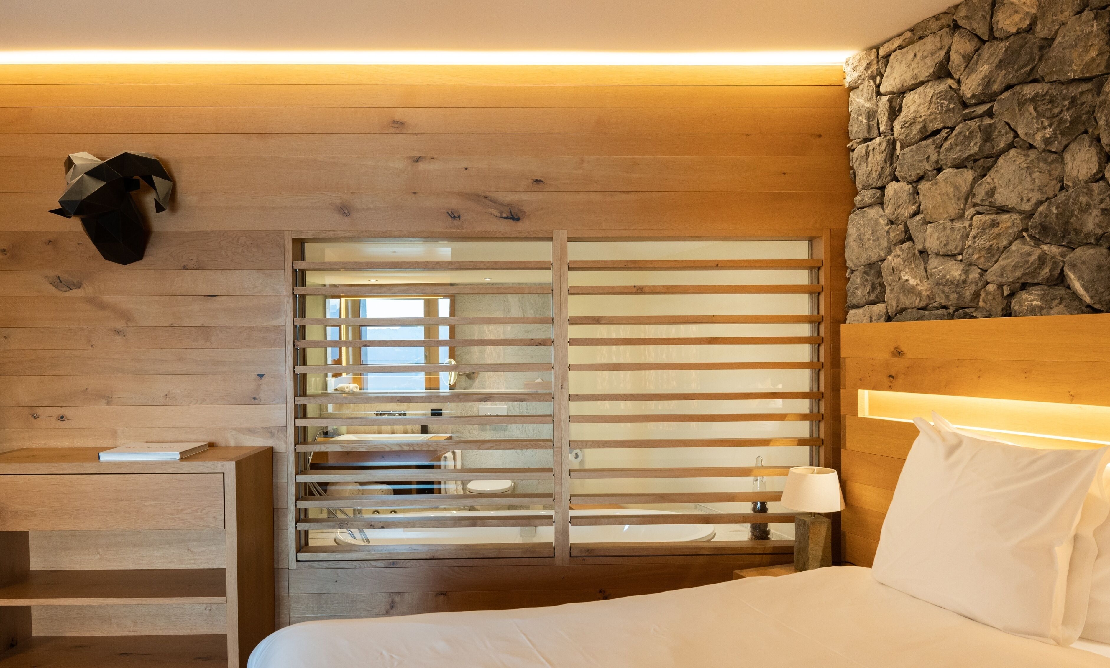 superior room (valley) | bathroom | hair dryer, bathrobes, slippers, towels