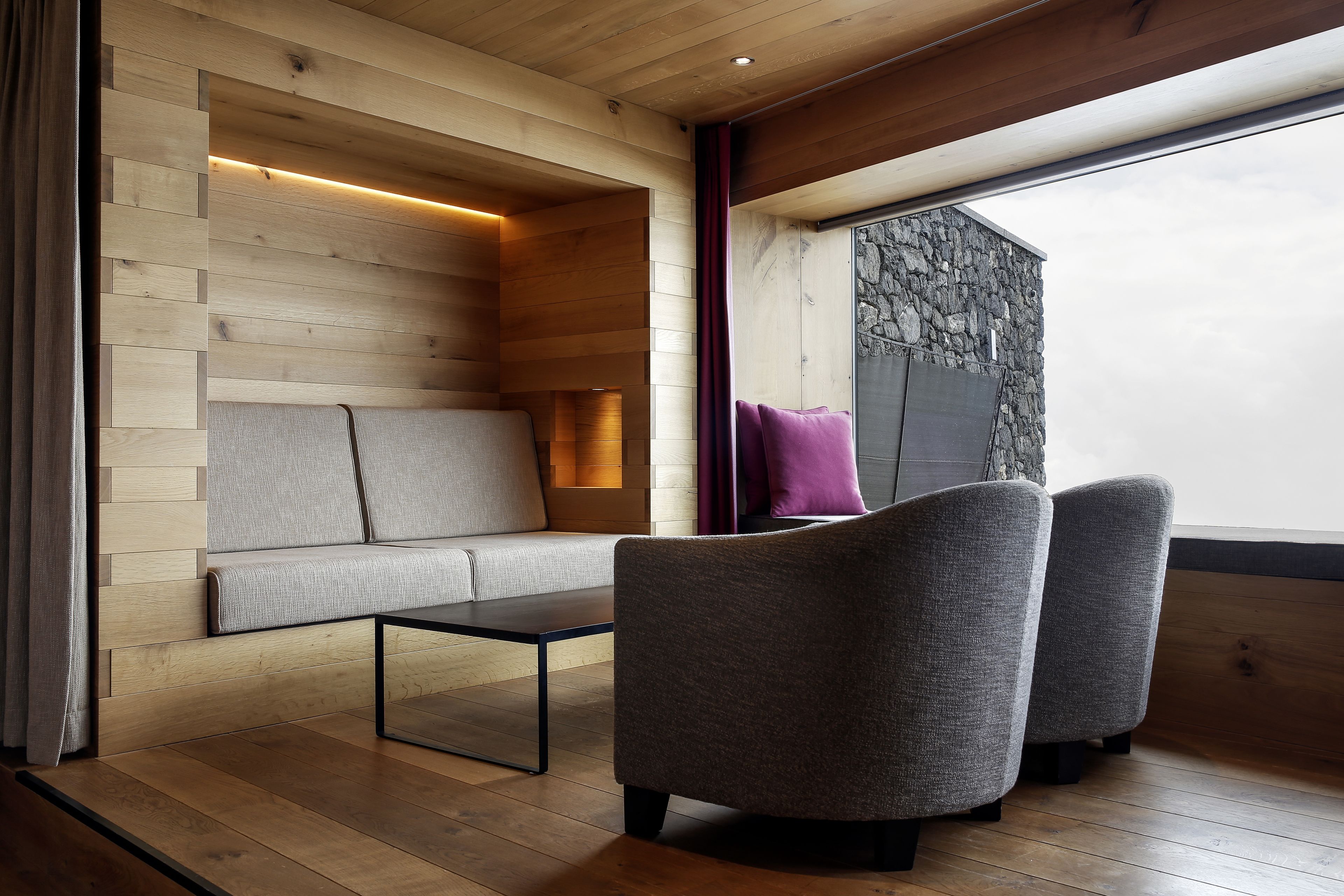 junior suite | premium bedding, minibar, in-room safe, desk