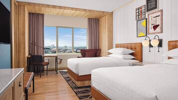 迷你吧、房內夾萬、書桌、熨斗/熨衫板