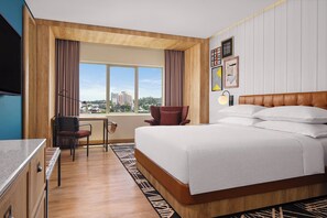 Minibar, in-room safe, desk, iron/ironing board