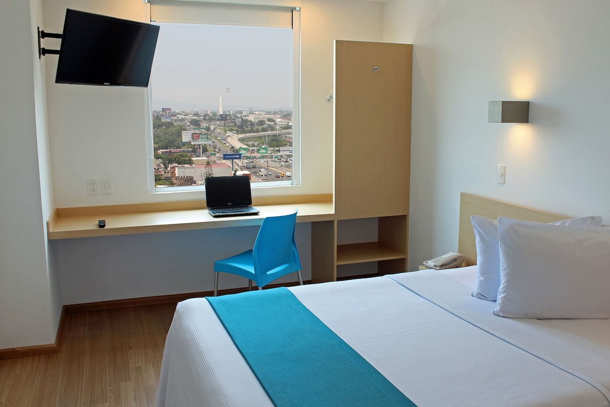 Superior Room, 1 Queen Bed