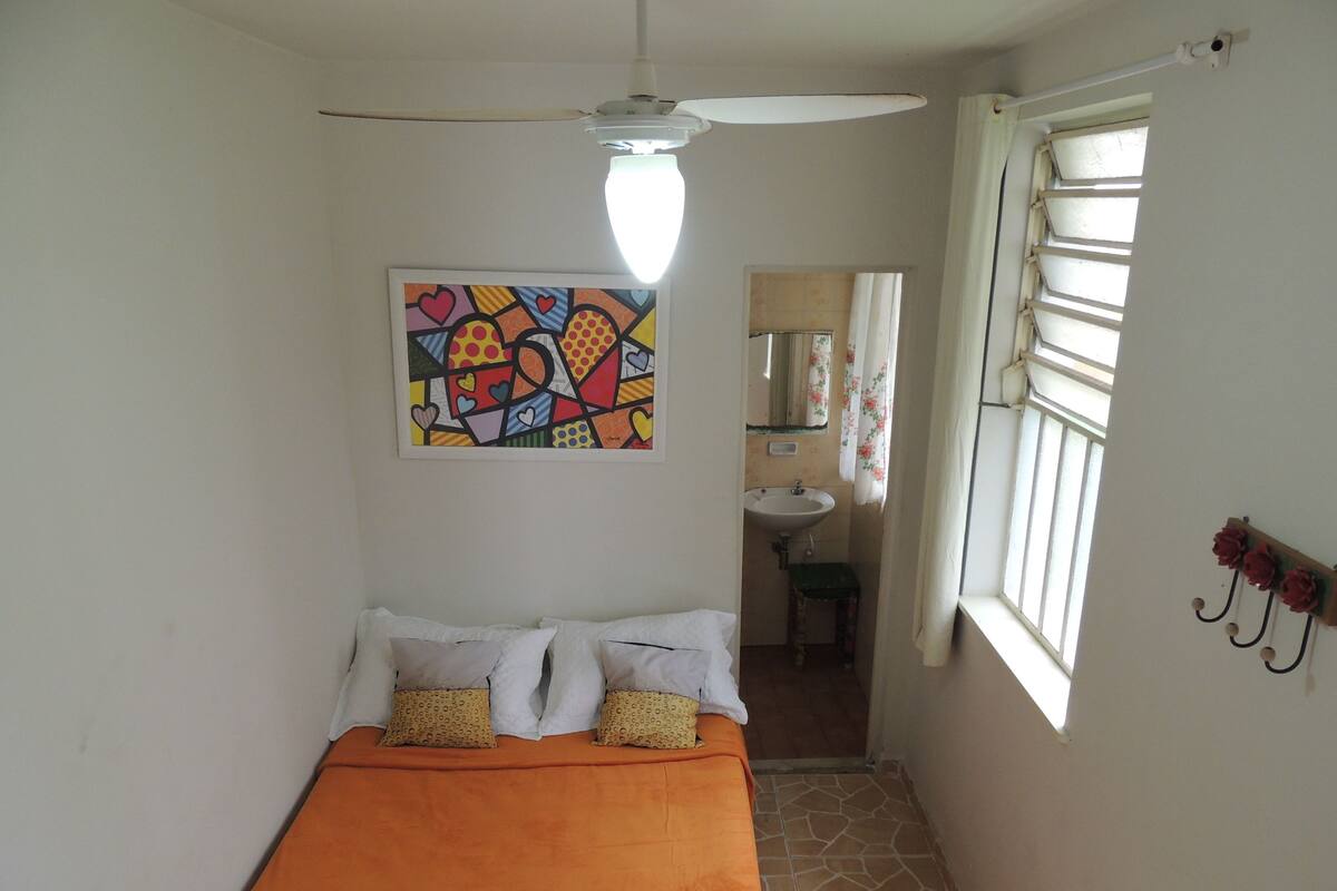 Standard Room, Private Bathroom (no AC) | Bathroom | Shower, towels