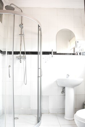 Chambre Simple | Salle de bain