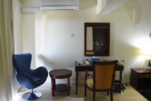 シグネチャー スイート | 高級寝具、可動式ベッド、WiFi (無料)