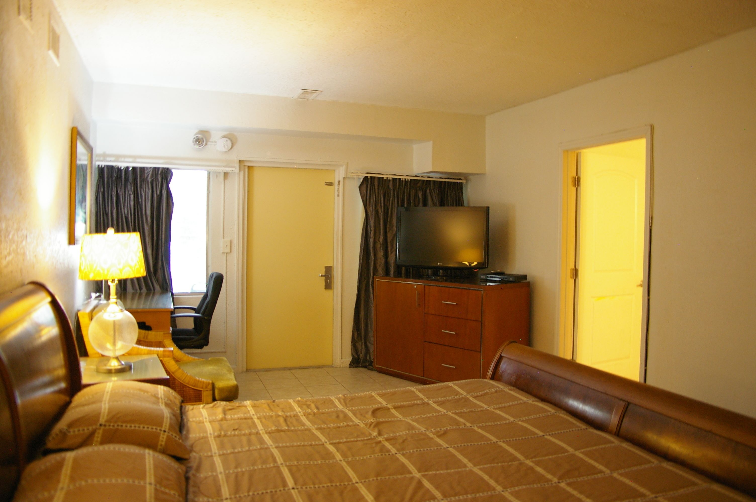 Holiday House Motel — photo 13