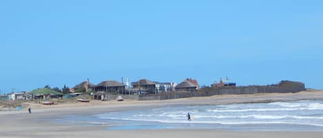 Una playa cerca