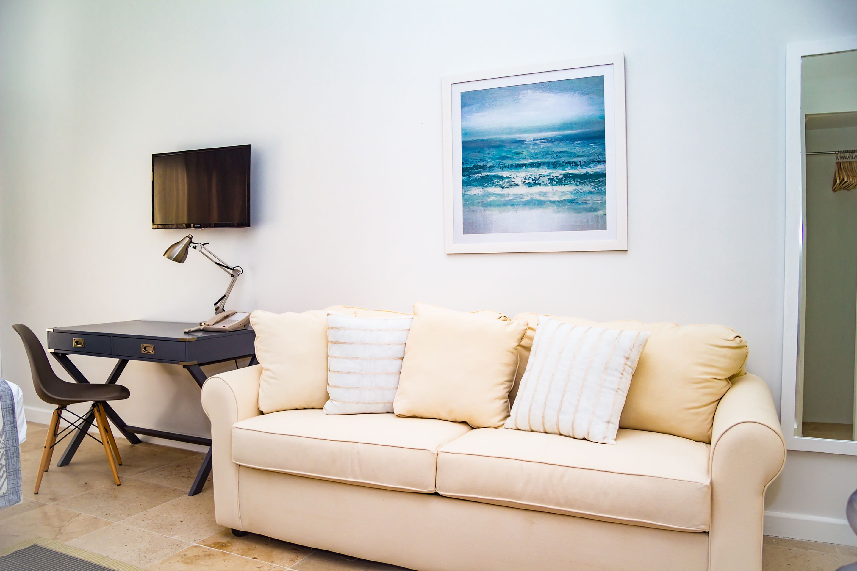 room, 1 king bed, pool view | pillow-top beds, in-room safe, individually decorated