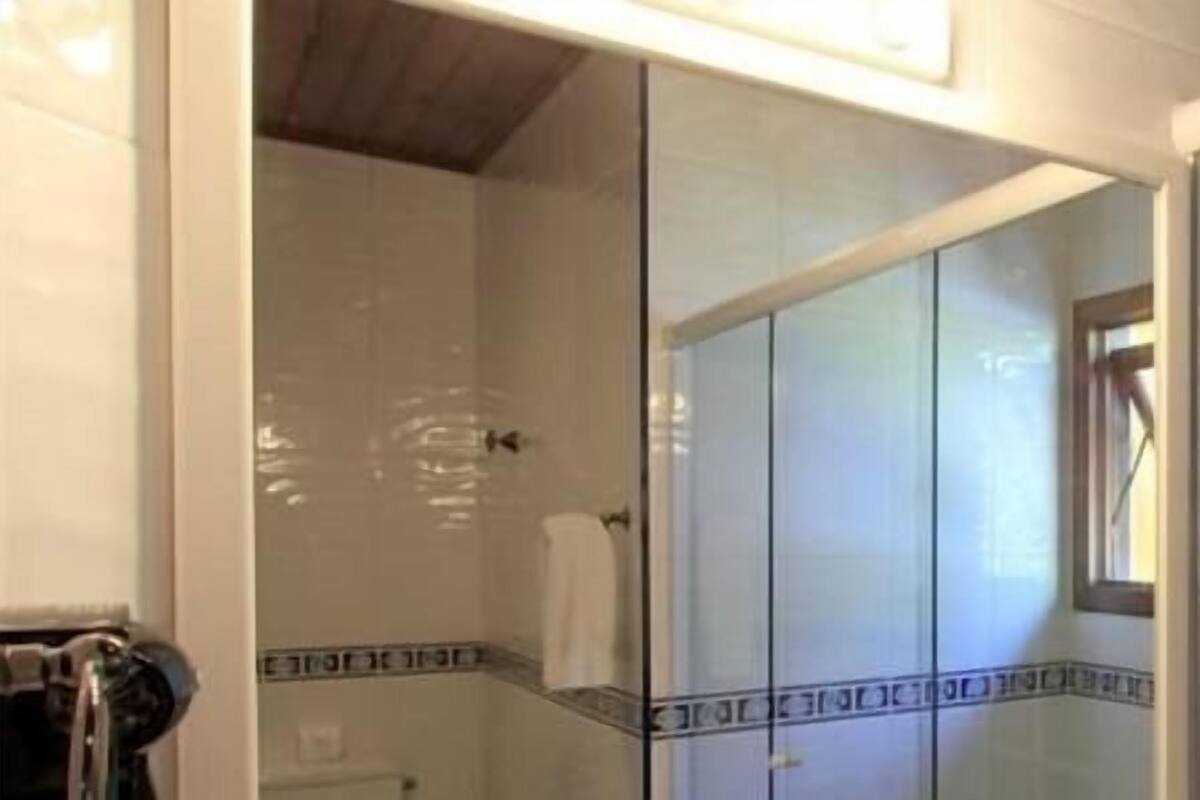 double or twin room (suite vip) | bathroom | shower, free toiletries, hair dryer, towels