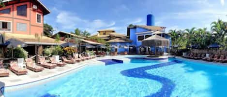 2 indoor pools, 2 outdoor pools