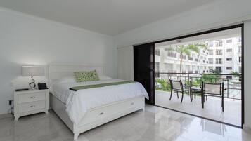 Condo, 2 Bedrooms, Non Smoking, Pool View | In-room safe, individually decorated, individually furnished