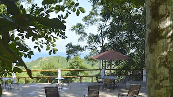 Kolam renang outdoor
